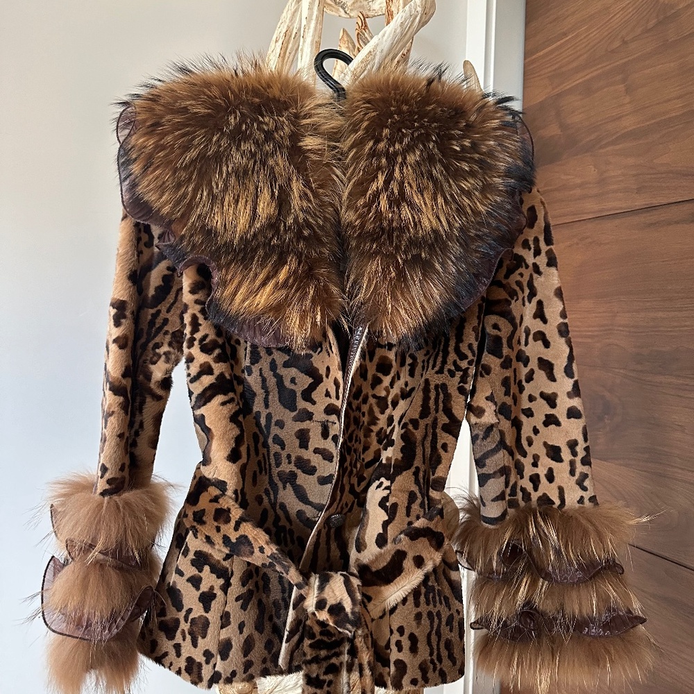 Leopard coat NWT jacket CACHE’. LUXE